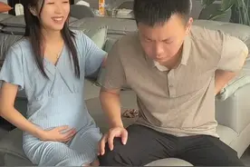 男生孕吐你见过没？女子怀孕后老公却吐个不停医生：很常见！的确会发生！老婆怀孕后老公体内雌激素和孕激素会上升#孕吐  #怀孕  #健康科普