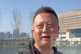 3月19日河南郑州，胖东来郑州项目基本确定！郑州市民一早就来围观“考察”，喊话东来哥：小孩才做选择 大人全都要！把东西广场全部打通都开了呗 地方更大！#胖东来视频封面