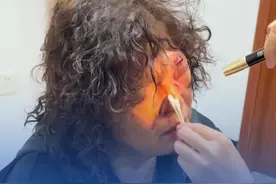 妈妈追尾了婆婆 双双受伤“当时她俩偷偷相约出去玩”禁止她俩密切来往 根本管不住 网友：这样的家庭氛围其实也挺好（感谢@宜兴宝龙佐铱女装 分享） #婆媳日常视频封面