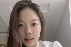 7岁外甥女新年给未婚小姨（@困了 ）发红包，小姨：她可能知道我既没钱又没对象#意不意外 #萌娃 #新年快乐视频封面