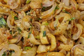 凉拌火烧猪皮 凉拌火烧猪皮#云南美食 #家常美食教程#凉拌猪皮