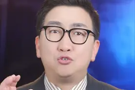 一吒起，万吒生！光线传媒股价8天暴涨260%！ 各行各业经济都跟着活跃了！#哪吒2 #股票 #财经视频封面