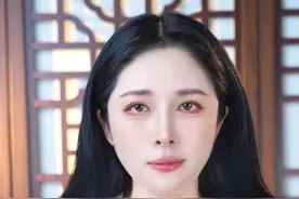 离境退税即买即退，这招实在是妙！ #离境退税 #关税 #关税战 #小月说 #抖音热评视频封面