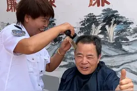 #济南公交 开展助力乡村文化振兴“十送”服务活动视频封面