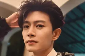 任嘉伦有多“守男德”？和白鹿保持分寸，把谭松韵当成哥们，唯独把偏爱留给最爱的人#任嘉伦 #白鹿 #无忧渡 #娱乐评论大赏 #内容启发搜索视频封面