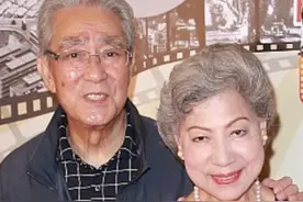 TVB“御用爷爷”周骢丧礼，90岁罗兰拄拐送故友最后一程：“大家20多岁一起拍戏，人生说短又长”#tvb港剧