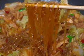 白菜粉条炖豆腐怎么做才好吃？原来技巧在这里，炖一大锅都吃不够