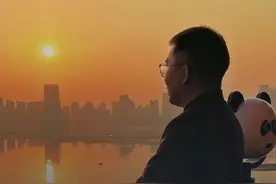 解读《滕王阁序》第二段：落霞孤鹜，秋水长天。《渔舟唱晚》，CCTV天气预报30多年不变的背景音乐竟然是因王勃而生？#王勃 #滕王阁 #滕王阁序