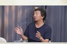 刘震云说指手画脚是知识不够的表现，多看书对世界的认识会更平和。#刘震云 #樊登的闲聊咖啡馆 #大有学问