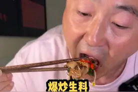 开到成都来的鲜货爆炒生料 广西酸辣椒加上酸笋再用猛火快炒 炝香扑鼻酸爽可口非常下饭#好好吃饭 #省饭课代表