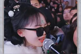 四川美女#萌小猫 参加#木森大舞台 一开口便惊艳众人