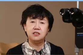 孩子放寒假在家，该如何进行近视防控呢？#斜视防控 #医学科普 #爱眼护眼 #眼睛健康 #眼科主任肖林视频封面