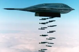 70秒看3D演示美军打击伊核设施：B-2隐身投弹 穿透61米深土壤爆炸