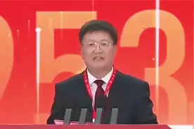 中国石油大学的排面有多大？看出席建校70周年校庆的嘉宾就知道了视频封面