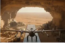 震撼外网的科幻al短剧，美网友：这无人机作战系统太先进了