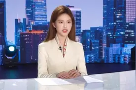 许我耀眼：许妍离婚逆袭，变身金牌女主播，沈皓明后悔追妻