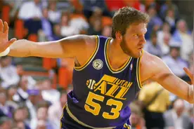 老天爷赏饭吃！盘点NBA臂展最长的五位球员！第一名是真的能站扣视频封面