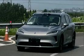 余承东亲测尚界H5实拍，新车色看上去帅吗？