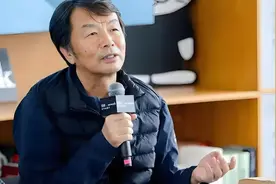 刘震云：爱生气的人都是目光短浅的人视频封面