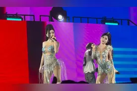 2025.7.26双胞胎组合By2深圳演唱会《新少女祈祷》姐妹唱跳都在线