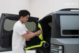 方程豹钛7对比豹8：减配还是性价比之王？