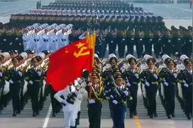 看懂了这辆1945车牌的空车后，众人瞬间泪流满面