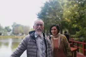 重温陈彼得和妻子巴度的采访片段，给老人家送行！