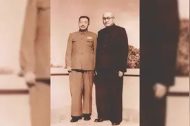 西南军区成立，按惯例司令应该是刘伯承，毛主席却选择了贺龙