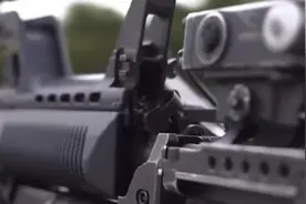 国产之光？95式自动步枪！ QBZ95自动步枪