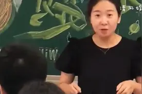“我们无法判断某一瞬间的价值，直到它成为回忆，人无法同时拥