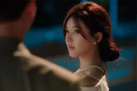 许我耀眼：许妍发现沈皓明秘密，辰辰竟是他亲儿子，好炸裂