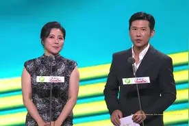 这才是模范夫妻，王骁颜丙燕搭档太默契，俩人般配到不行丨白玉兰