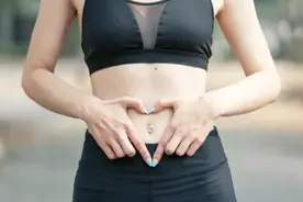 不论男女，身上5个“敏感”部位可别乱抠！为了健康得...图片