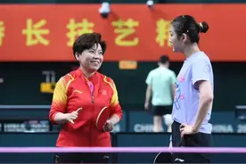 国乒被印度怪球手打出阴影，成都集训邀请颗粒大神邓亚萍传授经验图片