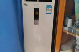 这台格力柜机空调是我在2014年花了4800元买的图片