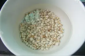 薏仁利湿虽好，吃错有三毒图片