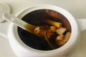 炖红参一定要炖盅，炖时要加盖子，不然参气都跑掉了 ...图片