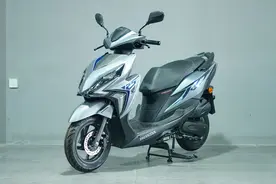 踏板125摩托车买哪一款好？图片