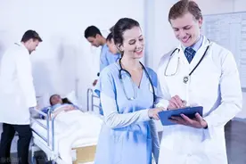 为什么女性“下面”会发臭、有异味？医生：多半是3个...图片