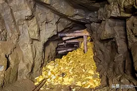 80年代，一位山西的农民上山砍柴，意外的发现杂草丛中有一个山洞图片