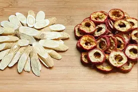 山楂搭配黄芪真是绝配，老一辈的土方法，省钱又实用