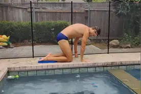 自由泳踢腿要避免的3大错误