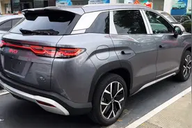 2024款 比亚迪 宋L DM-i 160km 卓越型 茶晶灰/金沙陶 沉浸式体验视频封面