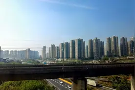 高铁进站：长沙南站，全程实拍