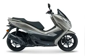 豪爵UHR150踏板摩托车到店实拍@转转车市视频封面