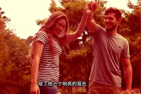 那些情侣间搞笑的小故事视频封面