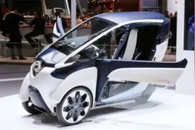 丰田“小三轮”火了，仅1万起，遮风挡雨不怕堵车视频封面