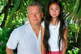 为啥美国人钟爱收养中国孤儿，尤其是女孩？答案你可能猜不到视频封面