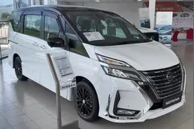 14.2万起售！配7座布局+2.0升混动+四驱，2024款日产Serena亮相