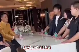 解清帅泰国求婚王正正，大哥大嫂助攻，求婚现场浪漫又唯美视频封面